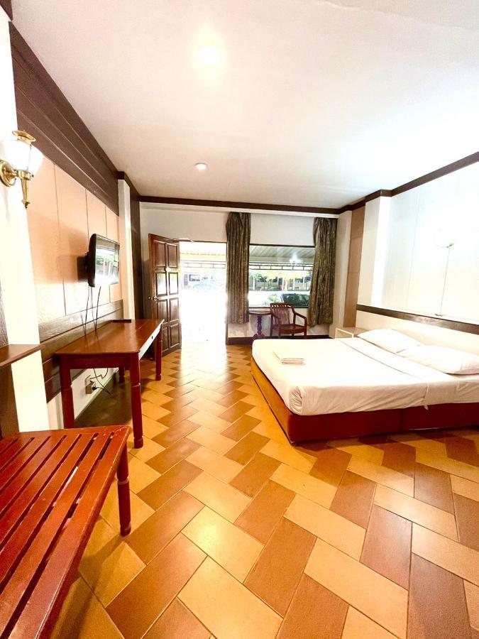 Bansuan Resort Nakhon Sawan Eksteriør bilde