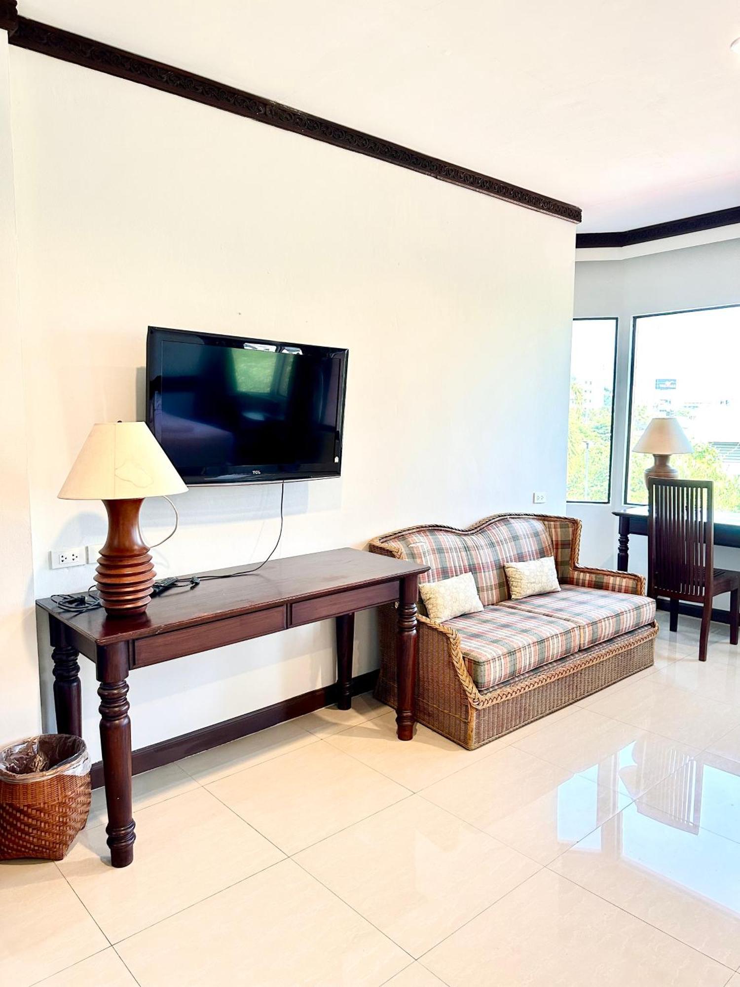 Bansuan Resort Nakhon Sawan Eksteriør bilde