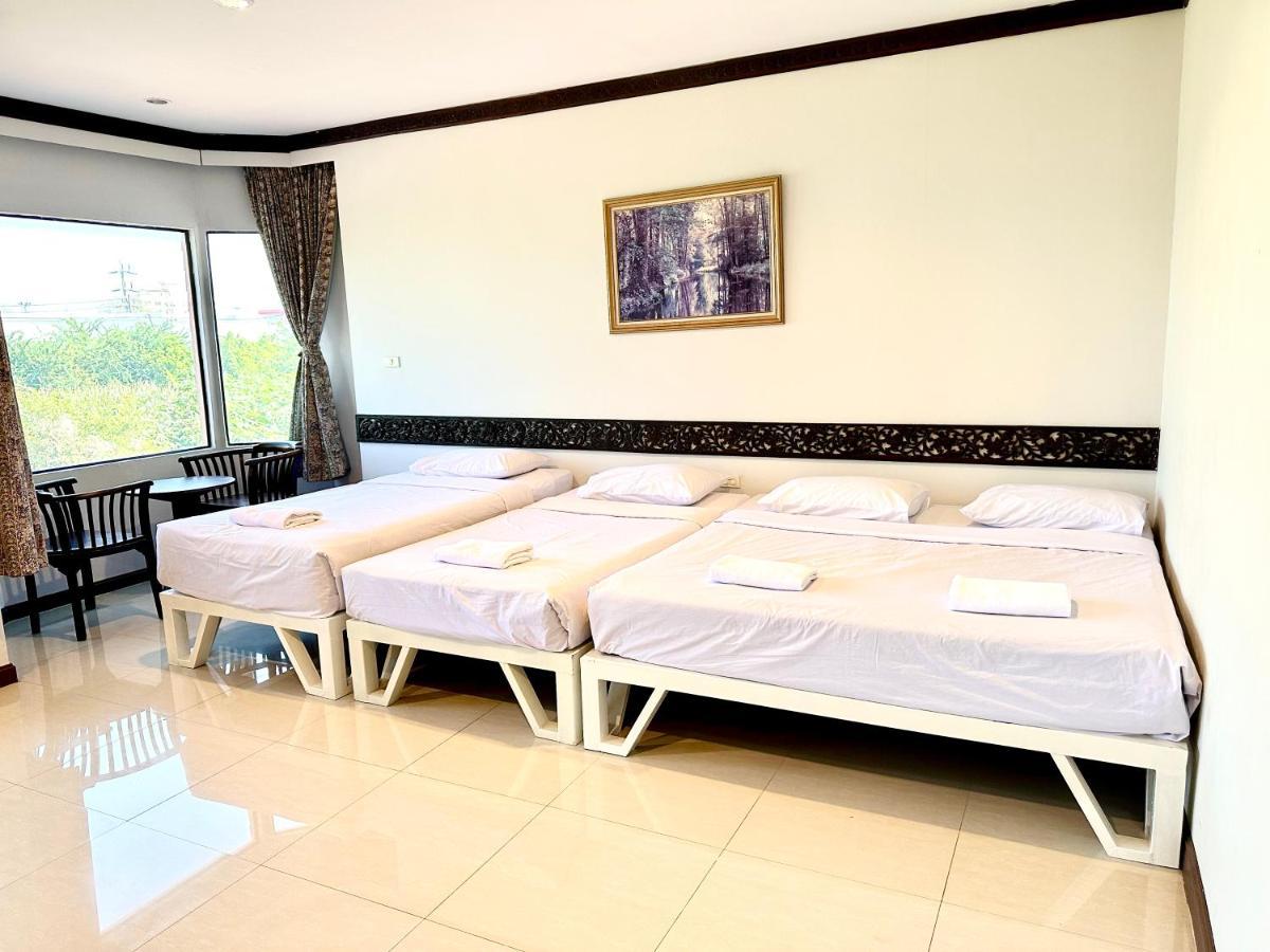 Bansuan Resort Nakhon Sawan Eksteriør bilde