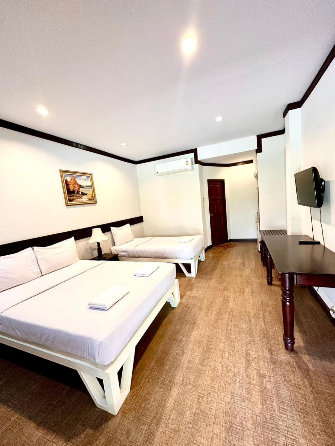 Bansuan Resort Nakhon Sawan Eksteriør bilde