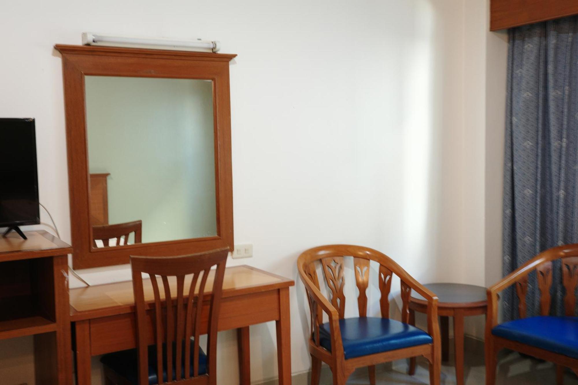 Bansuan Resort Nakhon Sawan Eksteriør bilde