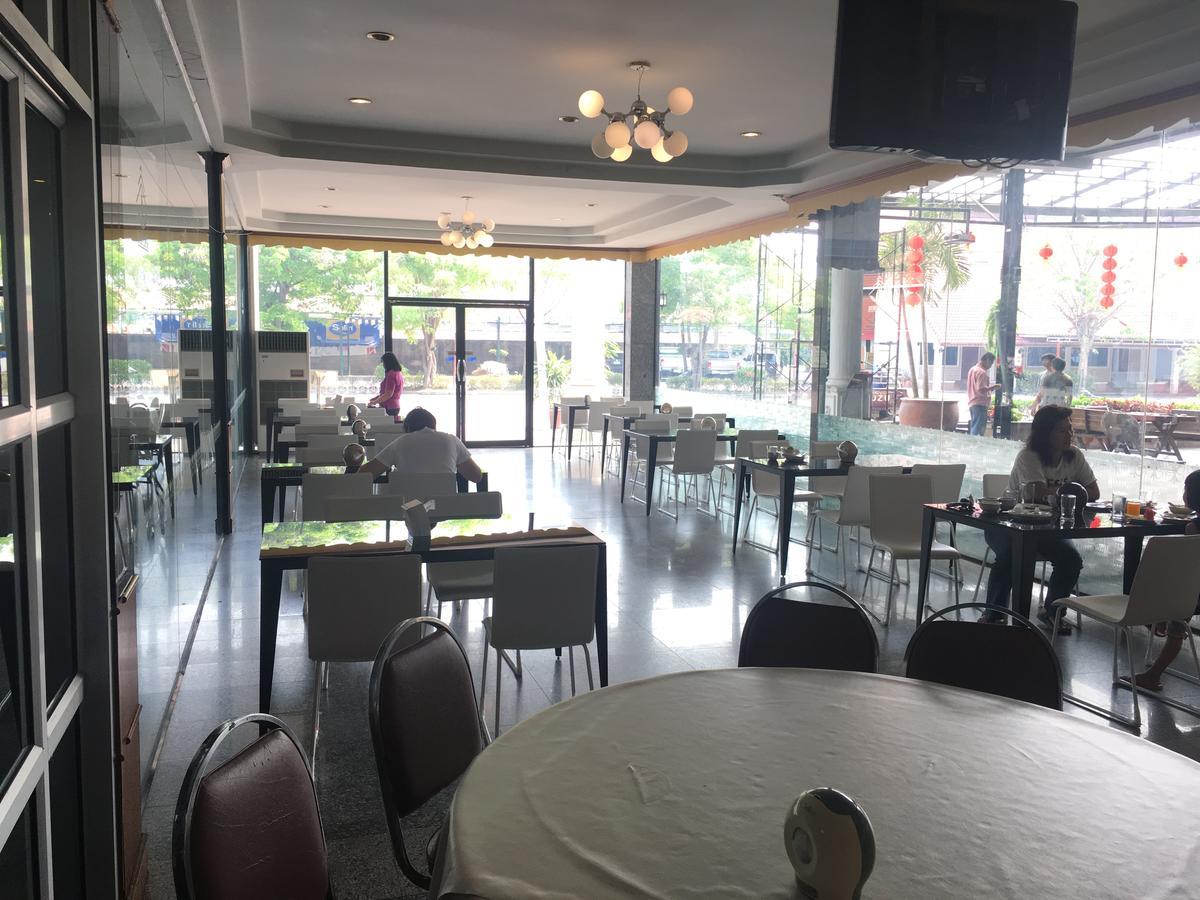 Bansuan Resort Nakhon Sawan Eksteriør bilde